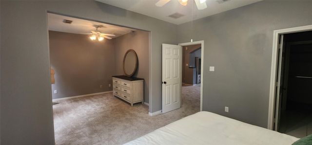 66 W Mirror Ridge Circle, The Woodlands, TX 77382