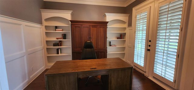 66 W Mirror Ridge Circle, The Woodlands, TX 77382