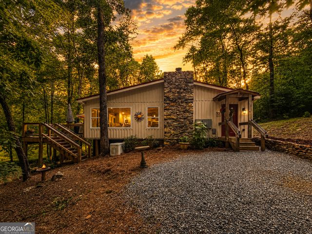 1564 Rackley Road, Ellijay, GA 30536