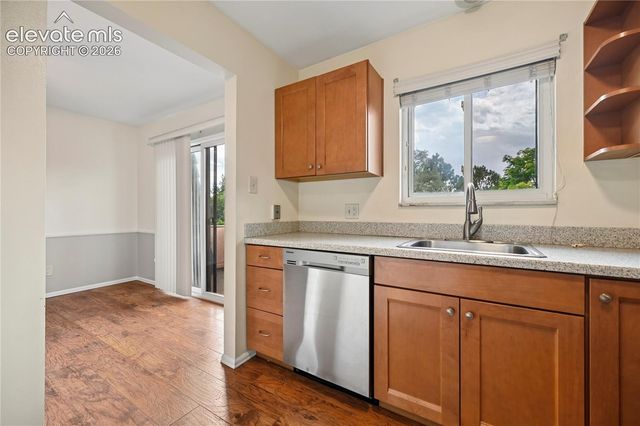 2927 Mesa Road C, Colorado Springs, CO 80904