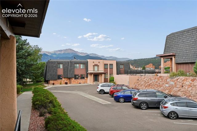 2927 Mesa Road C, Colorado Springs, CO 80904