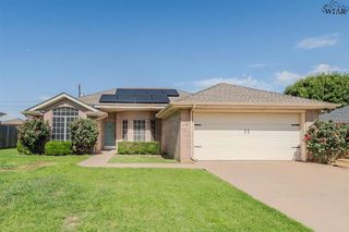 125 STONEBRIDGE STREET, Burkburnett, TX 76354