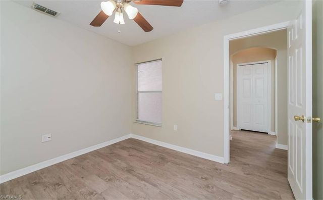 202 SW 16th TER, Cape Coral, FL 33991