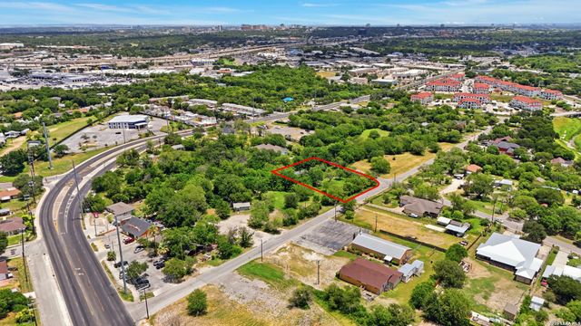 4111 W HORSESHOE BND, San Antonio, TX 78228