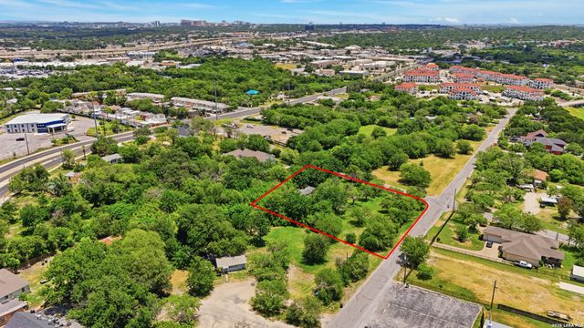 4111 W HORSESHOE BND, San Antonio, TX 78228