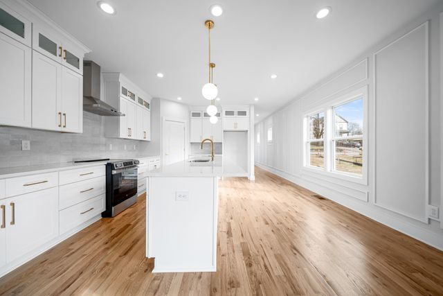 2118A Burns St, Nashville, TN 37216