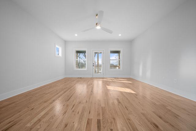 2118A Burns St, Nashville, TN 37216