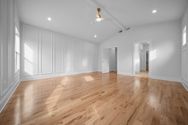 2118A Burns St, Nashville, TN 37216