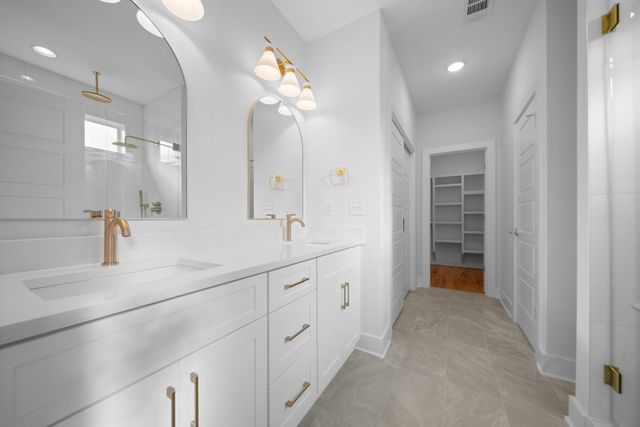 2118A Burns St, Nashville, TN 37216