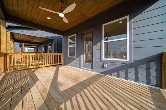 2118A Burns St, Nashville, TN 37216