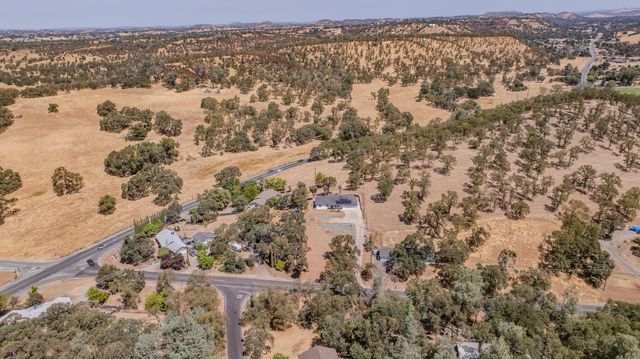 5939 Garner Pl, Valley Springs, CA 95252