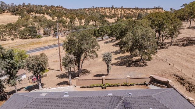 5939 Garner Pl, Valley Springs, CA 95252