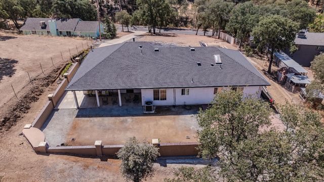 5939 Garner Pl, Valley Springs, CA 95252