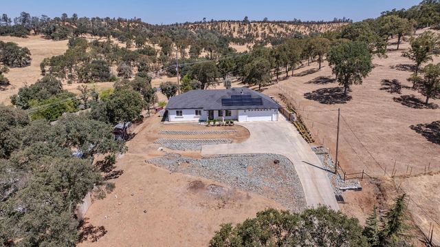 5939 Garner Pl, Valley Springs, CA 95252