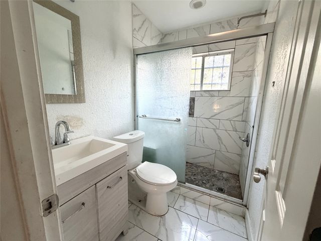 2248 Lea Crest Drive, Dallas, TX 75216