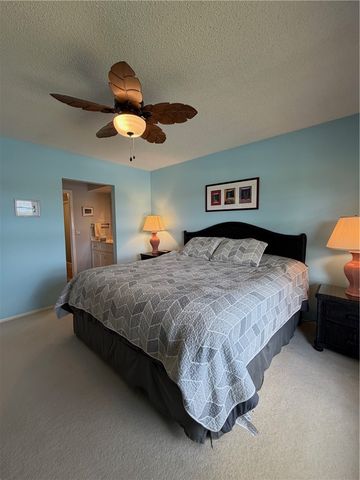 24 Plantation Drive 201, Vero Beach, FL 32966