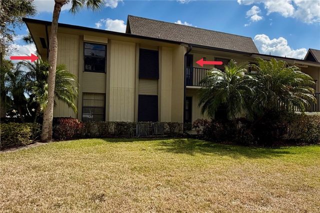 24 Plantation Drive 201, Vero Beach, FL 32966