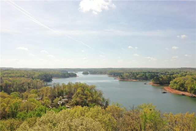 129 Middleton Drive, Westminster, SC 29693