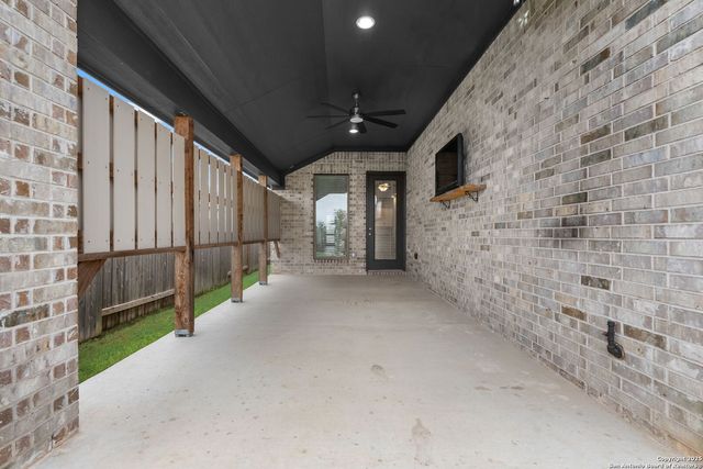 3129 Coral Way, Seguin, TX 78155