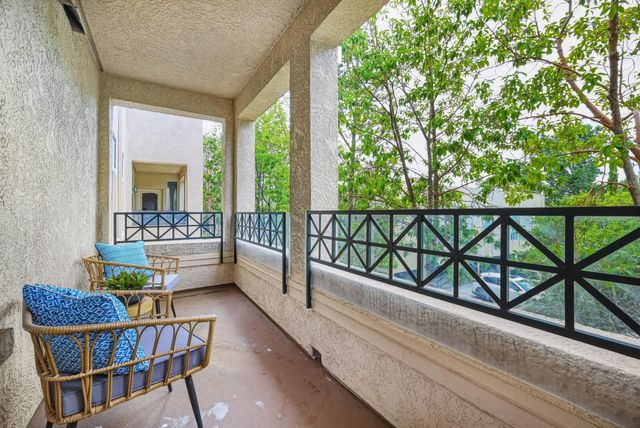 1951 Ofarrell Street 207, San Mateo, CA 94403