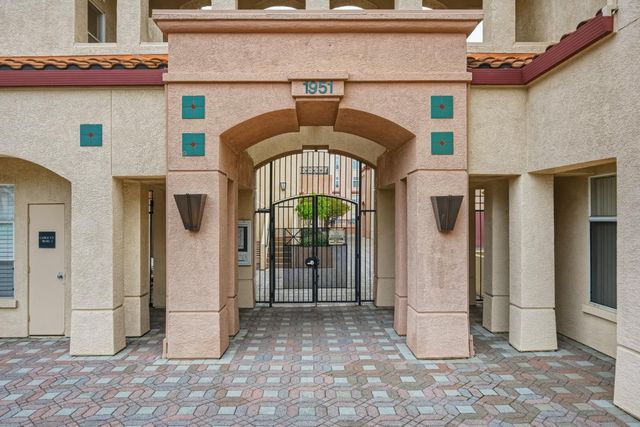 1951 Ofarrell Street 207, San Mateo, CA 94403