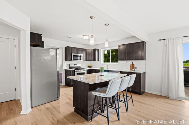 1060 Barnwood Drive, Leighton Twp, MI 49348