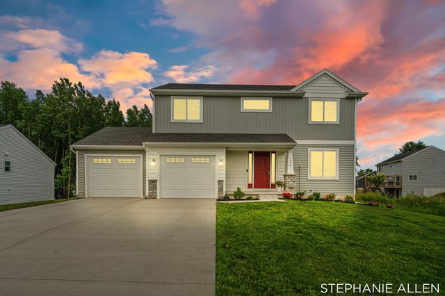 1060 Barnwood Drive, Leighton Twp, MI 49348