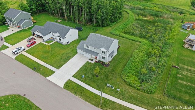 1060 Barnwood Drive, Leighton Twp, MI 49348