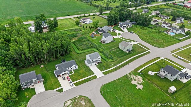 1060 Barnwood Drive, Leighton Twp, MI 49348