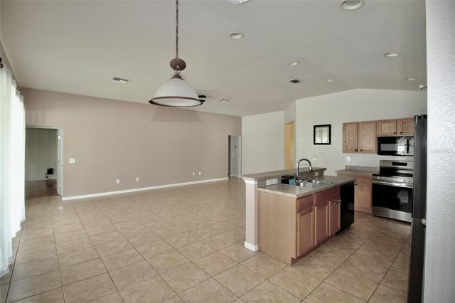 5739 SW 40TH STREET, Ocala, FL 34474