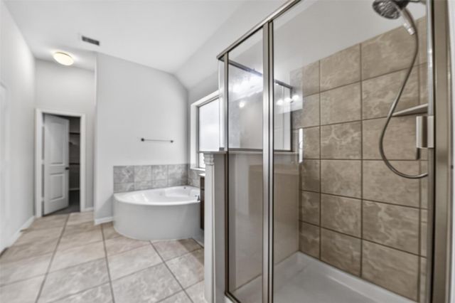6 S Marshside Place, Spring, TX 77389