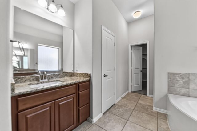 6 S Marshside Place, Spring, TX 77389
