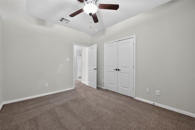 6 S Marshside Place, Spring, TX 77389