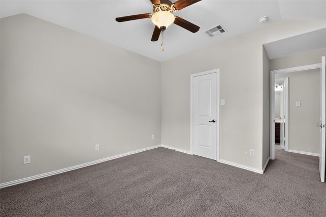 6 S Marshside Place, Spring, TX 77389