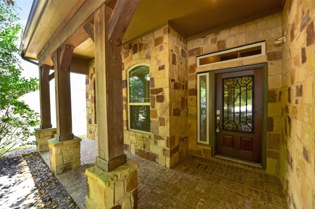 6 S Marshside Place, Spring, TX 77389