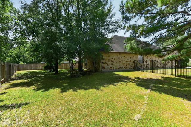 6 S Marshside Place, Spring, TX 77389