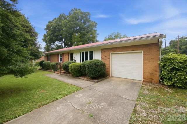 635 Fieldstone Road, Mooresville, NC 28115