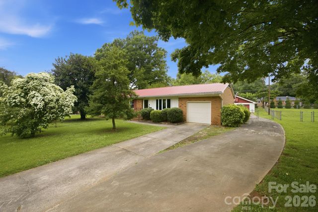 635 Fieldstone Road, Mooresville, NC 28115