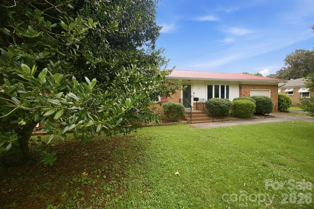 635 Fieldstone Road, Mooresville, NC 28115