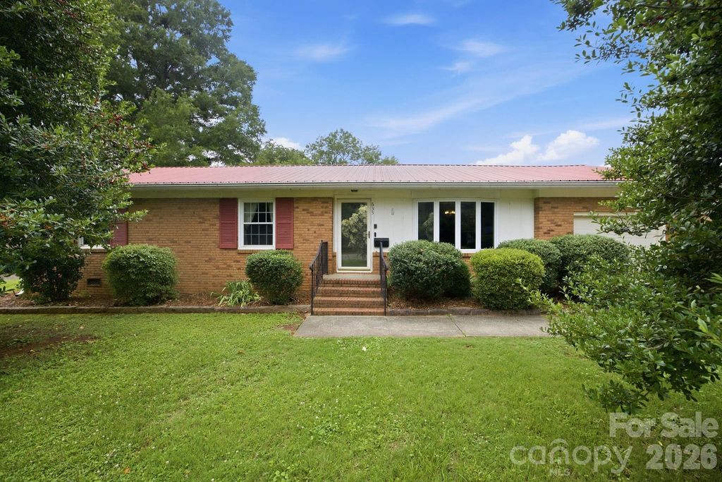 635 Fieldstone Road, Mooresville, NC 28115