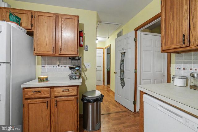 133 W HOLLY LN, Tuckerton, NJ 08087