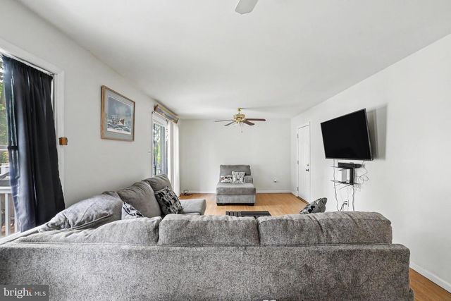 133 W HOLLY LN, Tuckerton, NJ 08087