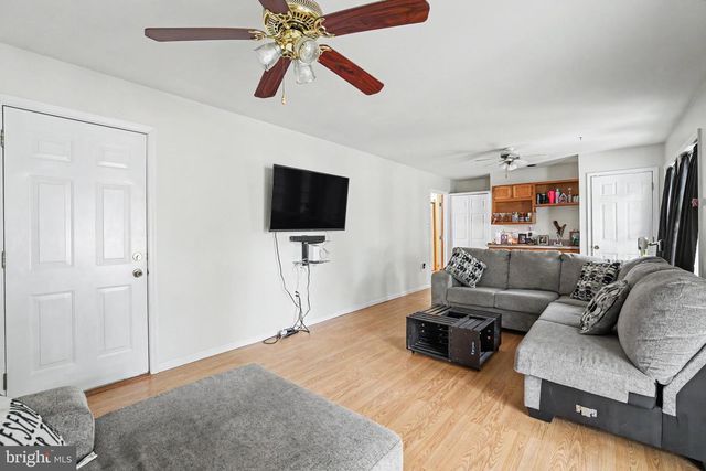133 W HOLLY LN, Tuckerton, NJ 08087