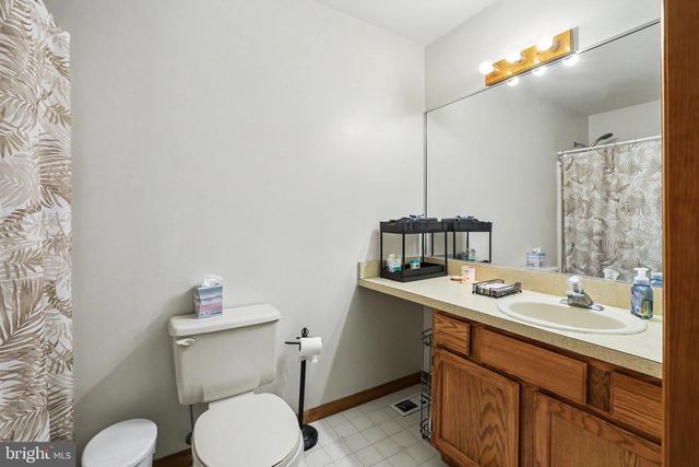 133 W HOLLY LN, Tuckerton, NJ 08087
