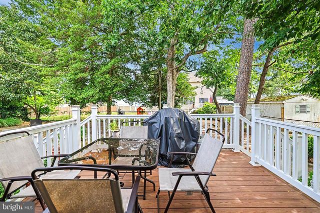 133 W HOLLY LN, Tuckerton, NJ 08087