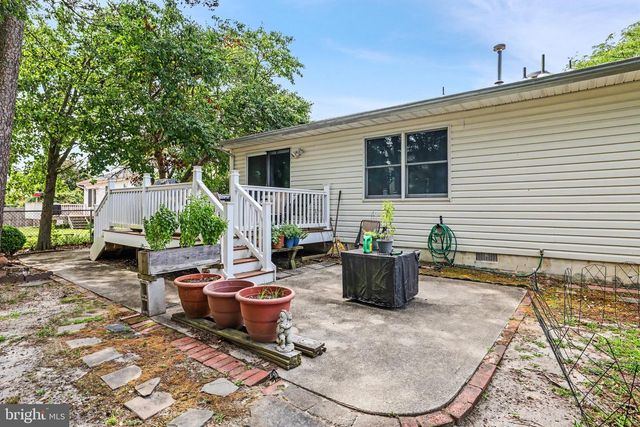 133 W HOLLY LN, Tuckerton, NJ 08087