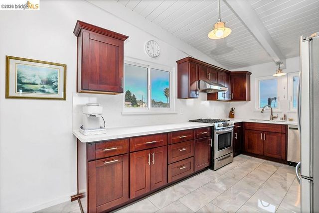 6606 Hagen BLVD, El Cerrito, CA 94530