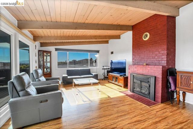 6606 Hagen BLVD, El Cerrito, CA 94530