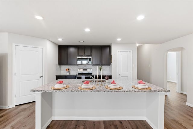 995 Rice Drive, Bryan, TX 77803