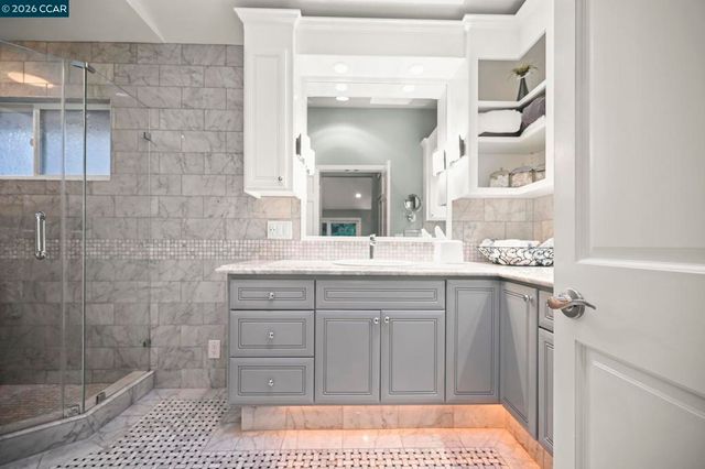 240 240 Morris Ranch Ct., Danville, CA 94526